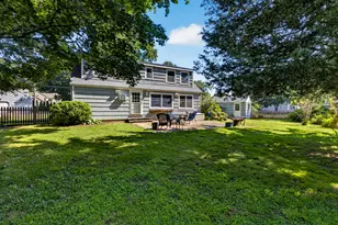 18 Shepard St, Old Saybrook, CT 06475 - Photo 34