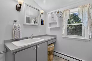 18 Shepard St, Old Saybrook, CT 06475 - Photo 30