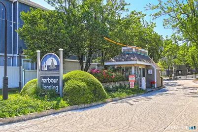 21 Harbour Close #A-21, New Haven, CT 06405 - Photo 1