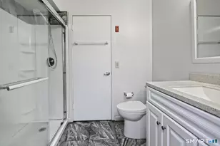 21 Harbour Close, New Haven, CT 06405 - Photo 20
