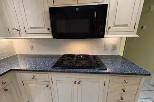 17 Marion Dr, East Lyme, CT 06333 - Photo 8