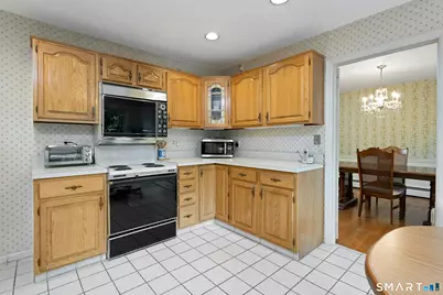 568 Hunting Ridge Road, Stamford, CT 06903 - Photo 6