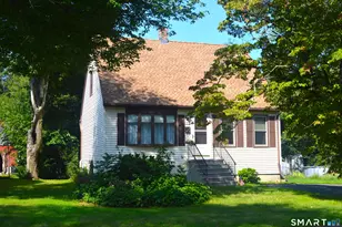 7 Roseleah Ave, Plainville, CT 06062 - Photo 2