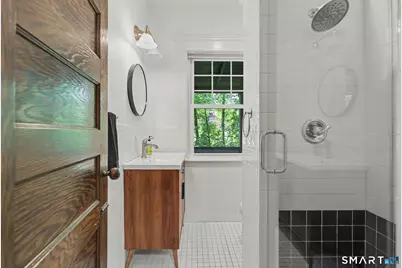 8 Saint Ronan Terrace, New Haven, CT 06511 - Photo 26