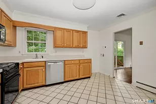 11 Lycett Ct, Norwalk, CT 06850 - Photo 10