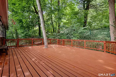 11 Lycett Court, Norwalk, CT 06850 - Photo 2