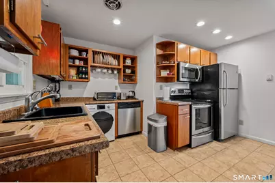 1660 Farmington Avenue #2, Farmington, CT 06085 - Photo 6