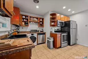 1660 Farmington Ave, Farmington, CT 06085 - Photo 6