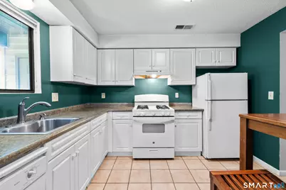 55 Thompson Street #5F, East Haven, CT 06513 - Photo 2