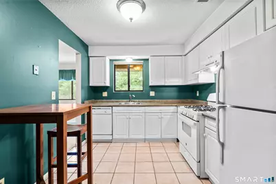 55 Thompson Street #5F, East Haven, CT 06513 - Photo 4