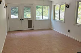 11 Willey St, Norwich, CT 06360 - Photo 10