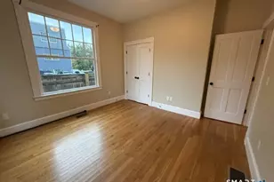 217 Beacon St, Hartford, CT 06105 - Photo 14