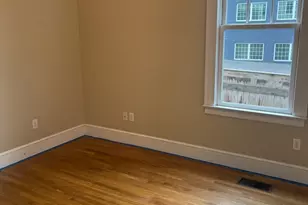 217 Beacon St, Hartford, CT 06105 - Photo 16