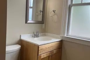 217 Beacon St, Hartford, CT 06105 - Photo 10