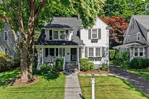 36 Brooklawn Pkwy, Fairfield, CT 06825 - Photo 2