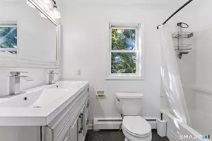 19 Kent Ct, Middletown, CT 06457 - Photo 6