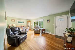 137 Maple Hill Rd, Naugatuck, CT 06770 - Photo 4