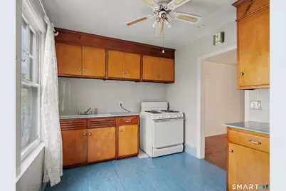 28 Houston Terrace, Stamford, CT 06902 - Photo 10