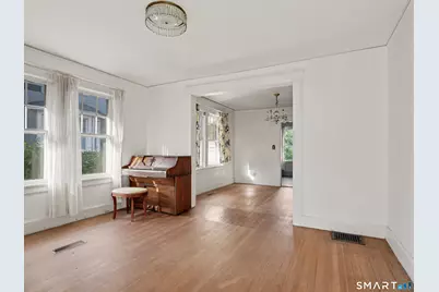 28 Houston Terrace, Stamford, CT 06902 - Photo 6
