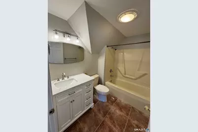 217 Park Road #3rd FL, West Hartford, CT 06119 - Photo 8
