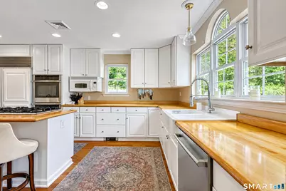 36 Shadows End Lane, Milford, CT 06460 - Photo 10