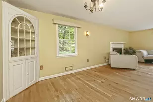 2 Chestnut Cir, Naugatuck, CT 06770 - Photo 8