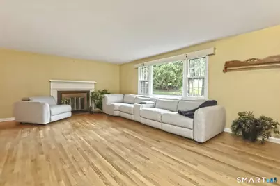 2 Chestnut Circle, Naugatuck, CT 06770 - Photo 4