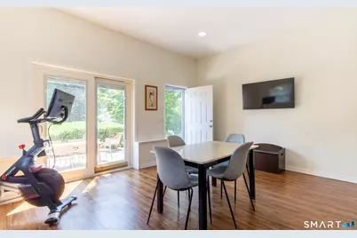 107 Clovelly Road, Stamford, CT 06902 - Photo 32