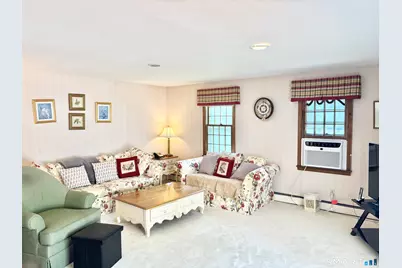 27 Wyneding Hill Road, Manchester, CT 06040 - Photo 2