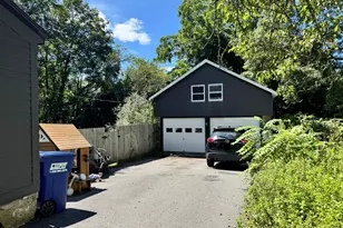 25 Pequot Ave, Groton, CT 06355 - Photo 2