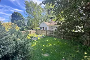 25 Pequot Ave, Groton, CT 06355 - Photo 22