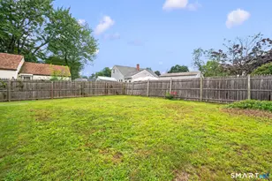 80 Suffolk Dr, East Hartford, CT 06118 - Photo 22