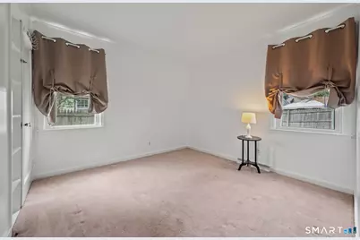 80 Suffolk Drive, East Hartford, CT 06118 - Photo 16