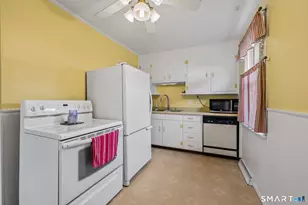 80 Suffolk Dr, East Hartford, CT 06118 - Photo 6