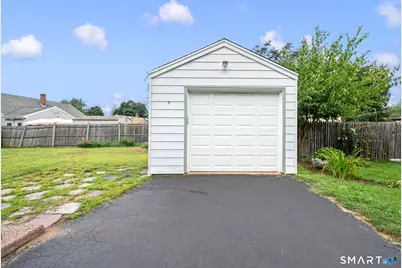 80 Suffolk Drive, East Hartford, CT 06118 - Photo 20