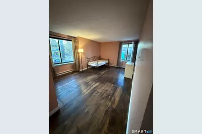 356 Franklin Avenue #A1, Hartford, CT 06114 - Photo 2