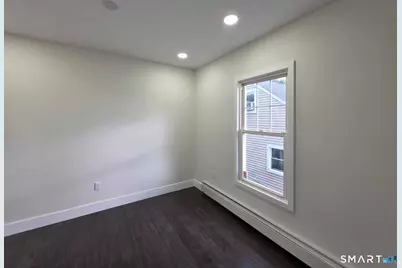 8 Marley Place #1st Floor, Waterbury, CT 06705 - Photo 8