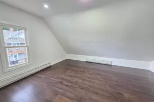 8 Marley Pl, Waterbury, CT 06705 - Photo 10