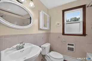 9-11 Goodwin Pl, East Hartford, CT 06108 - Photo 12