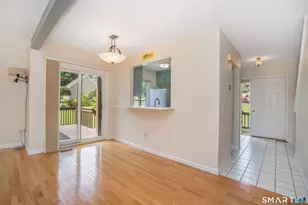 37 Reed Ct, Bloomfield, CT 06002 - Photo 12