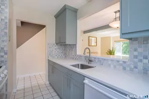 37 Reed Ct, Bloomfield, CT 06002 - Photo 10