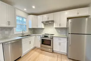 56 Taylor Pl, Fairfield, CT 06890 - Photo 1