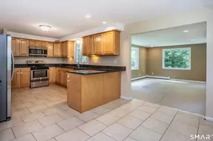 85 Galaxy Dr, Manchester, CT 06040 - Photo 10