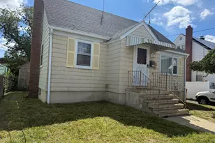 370 Kent Ave, Bridgeport, CT 06610 - Photo 12