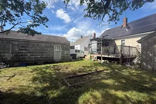 370 Kent Ave, Bridgeport, CT 06610 - Photo 6
