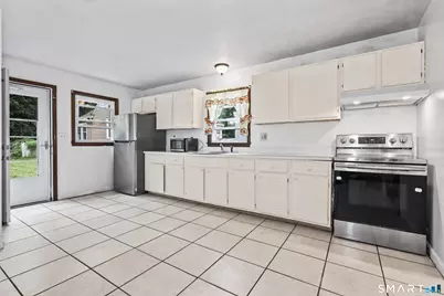 45-47 Server Street, Manchester, CT 06040 - Photo 8