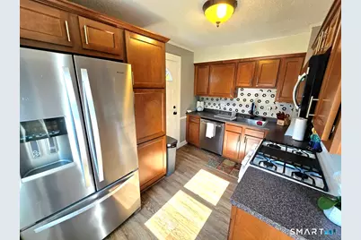 41 Hockanum Drive, East Hartford, CT 06118 - Photo 2