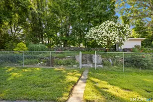 34 Mountain View Rd, Ansonia, CT 06401 - Photo 26