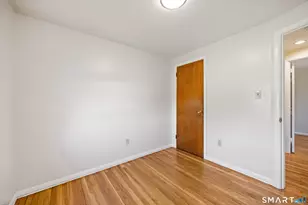 34 Mountain View Rd, Ansonia, CT 06401 - Photo 20