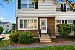 2 Persimmon Ln, Glastonbury, CT 06033 - Photo 2